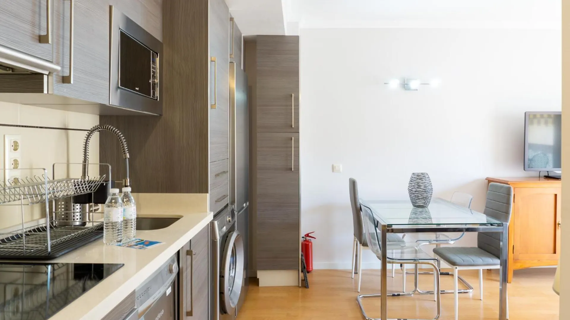 Apartamento Con Parking Cerca Del Centro Malaga
