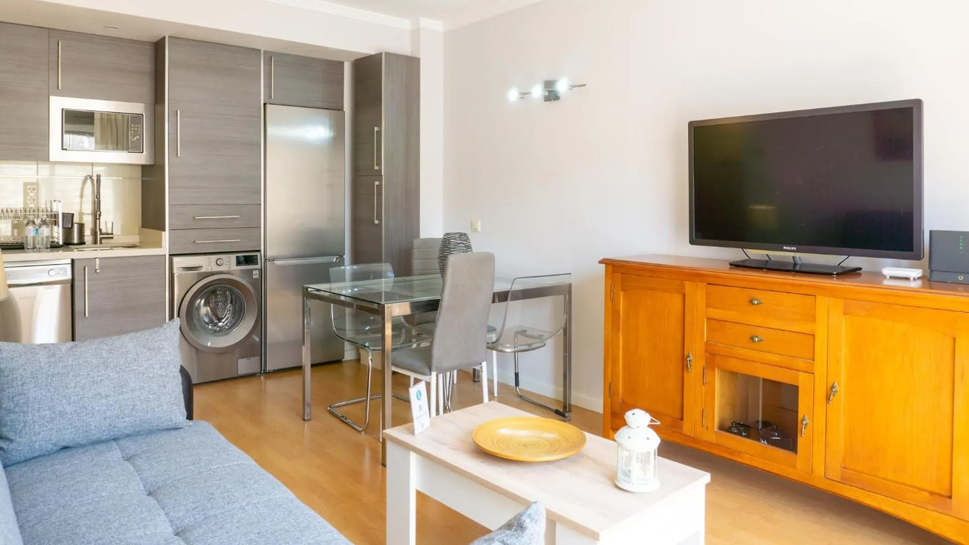 Apartamento Con Parking Cerca Del Centro Málaga Spagna